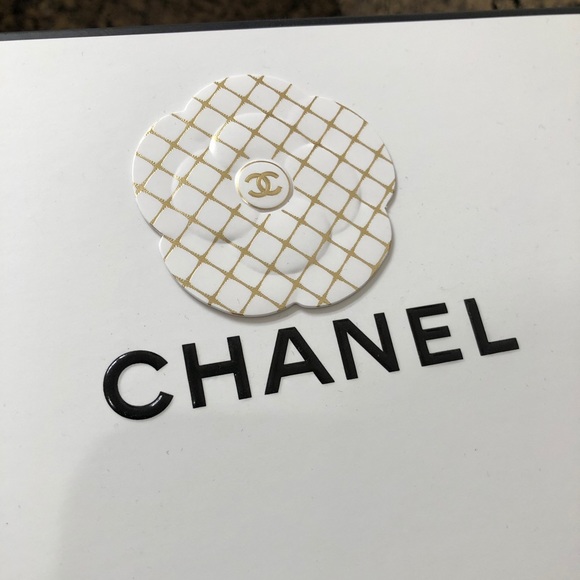 CHANEL Medium Gift Box + 2 Boxes + CC Envelope - Picture 15 of 16